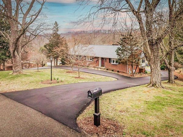 4525 Chickasaw Road, Kingsport, TN 37664