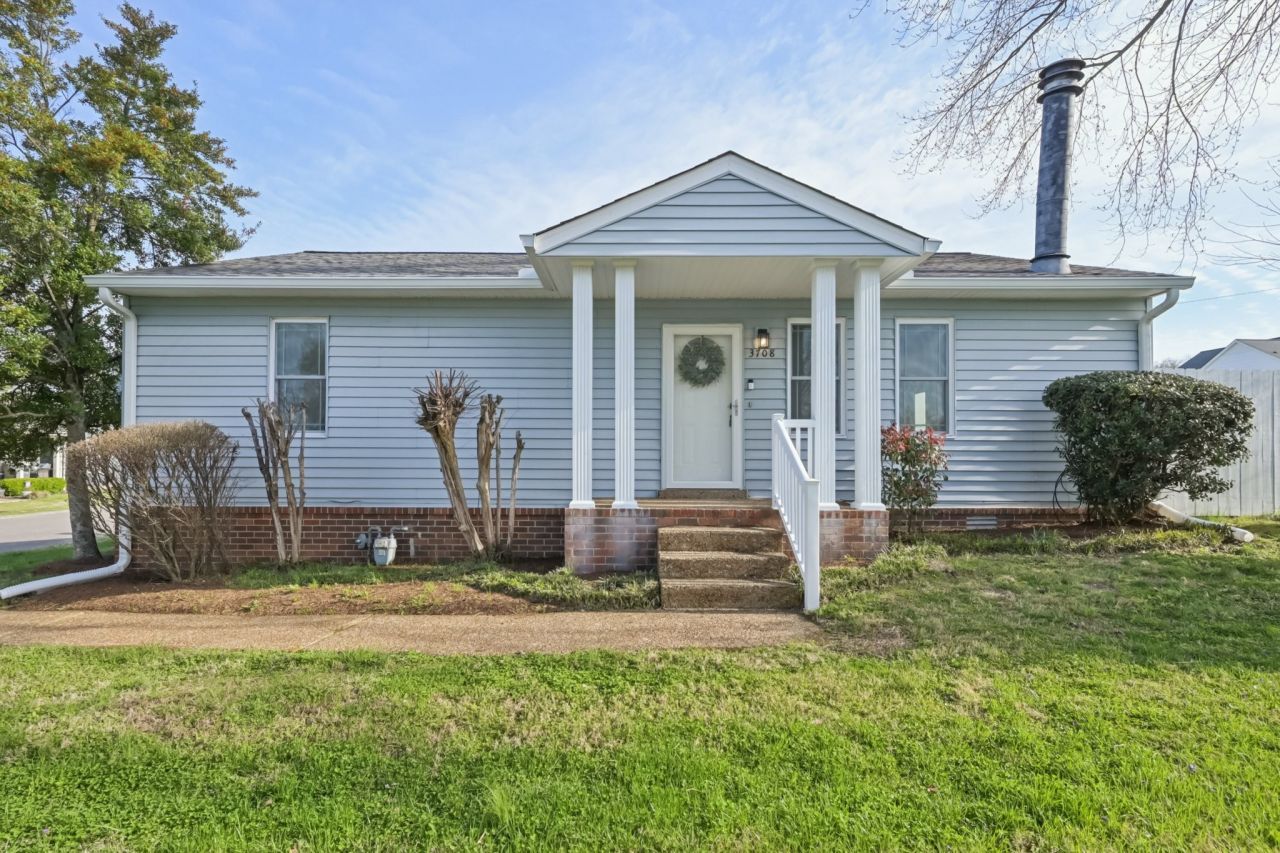 3708 Colonial Heritage Dr, Nashville, TN 37217 Main Photo