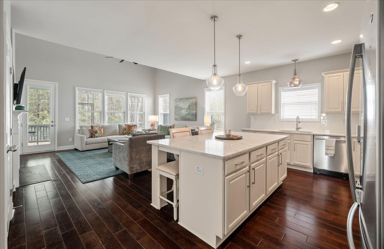 1420 Longspur Drive Photo 11