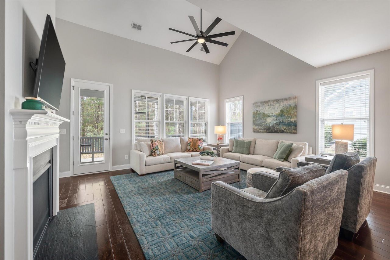 1420 Longspur Drive Photo 16