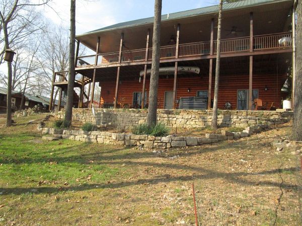 26424 Farm Road 1253, Golden, MO 65658