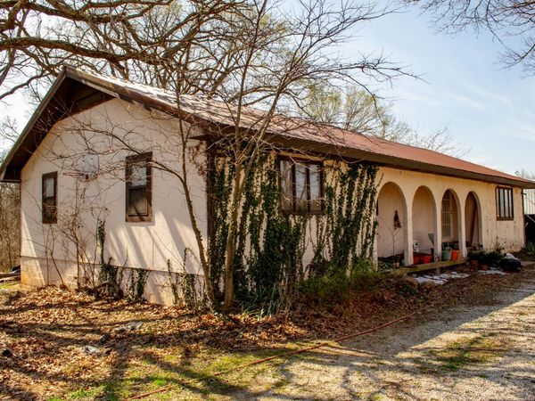 236 State Route Y, Arcola, MO 65603