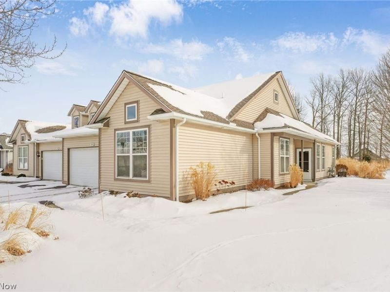 2195 Southampton Lane, Avon, OH 44011 Photo 2