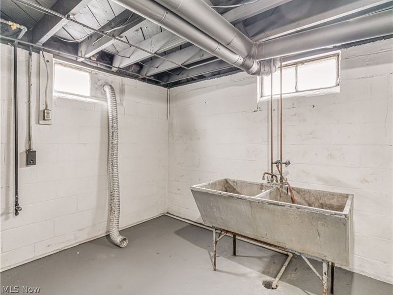 634 Prentiss Avenue , Akron, OH 44306 Photo 18