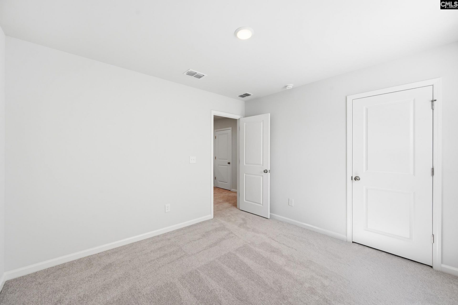 442 Edith Court Photo 11