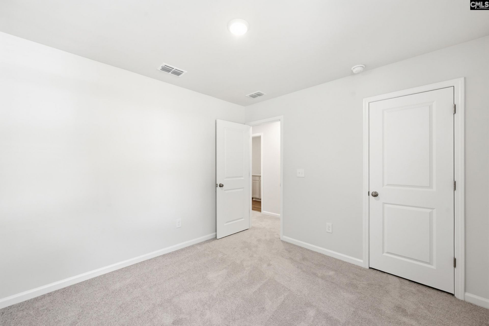 442 Edith Court Photo 14