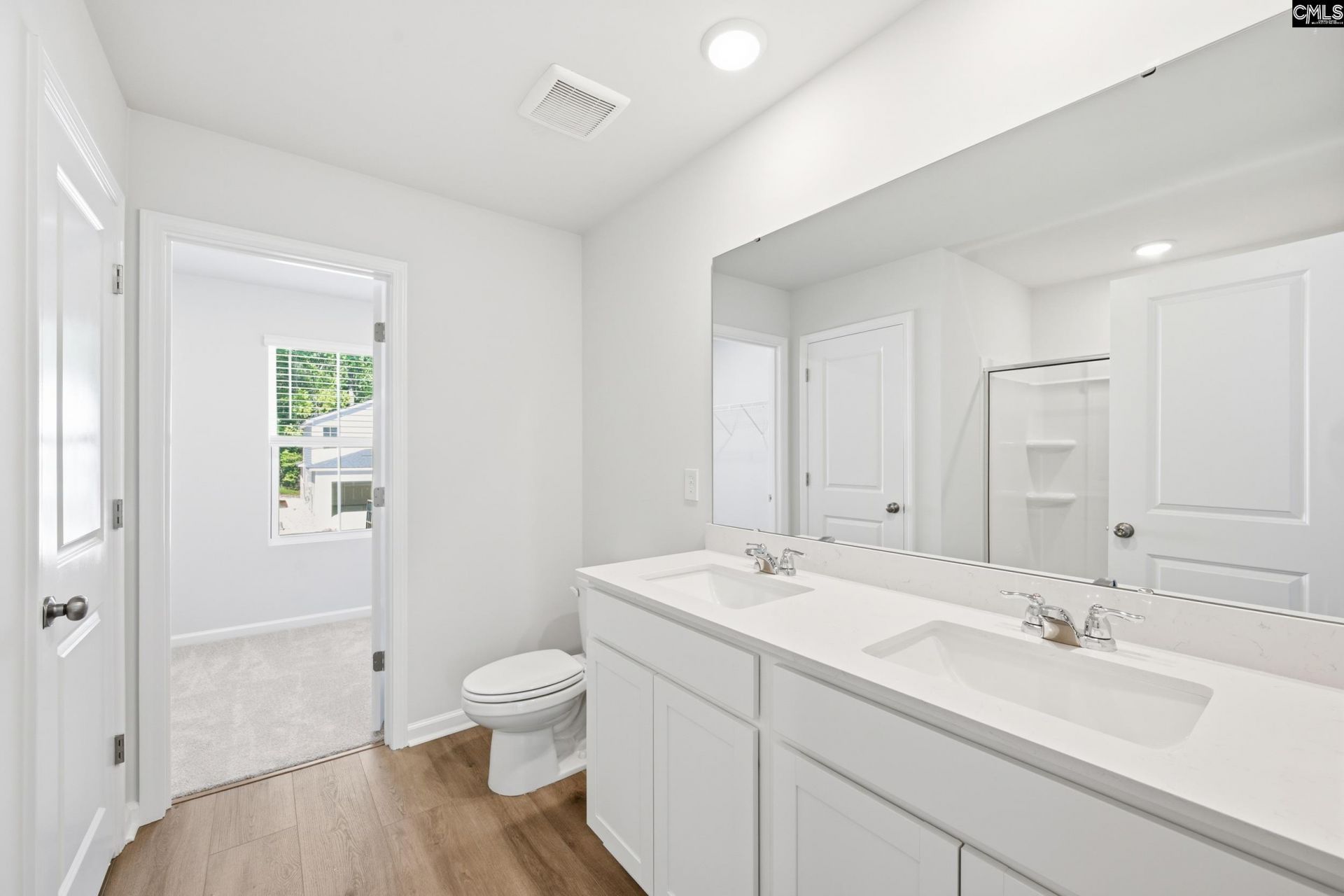 442 Edith Court Photo 6