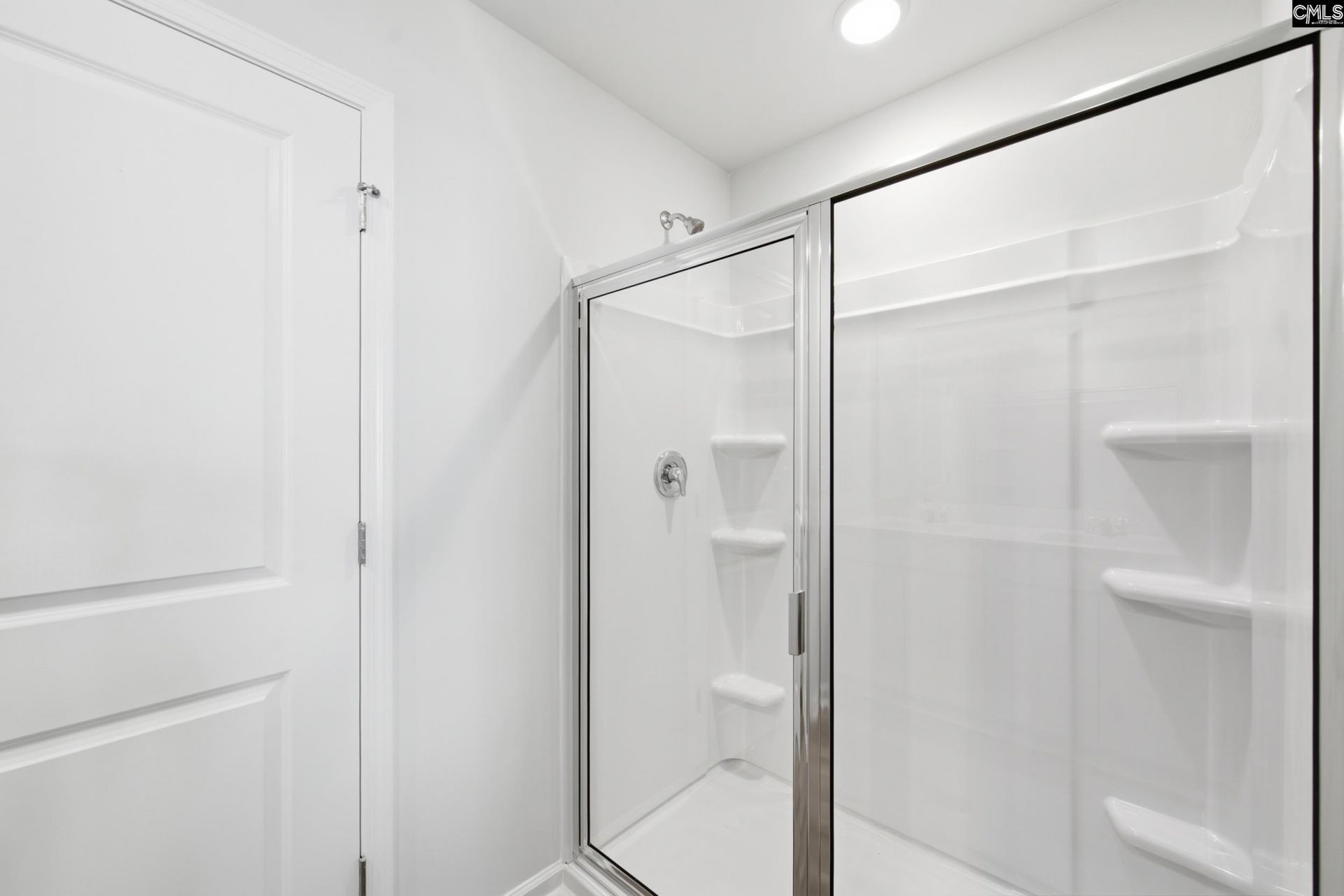 442 Edith Court Photo 8