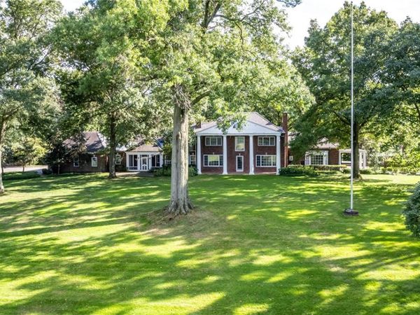 169 Country Club Rd, Sewickley, PA 15143