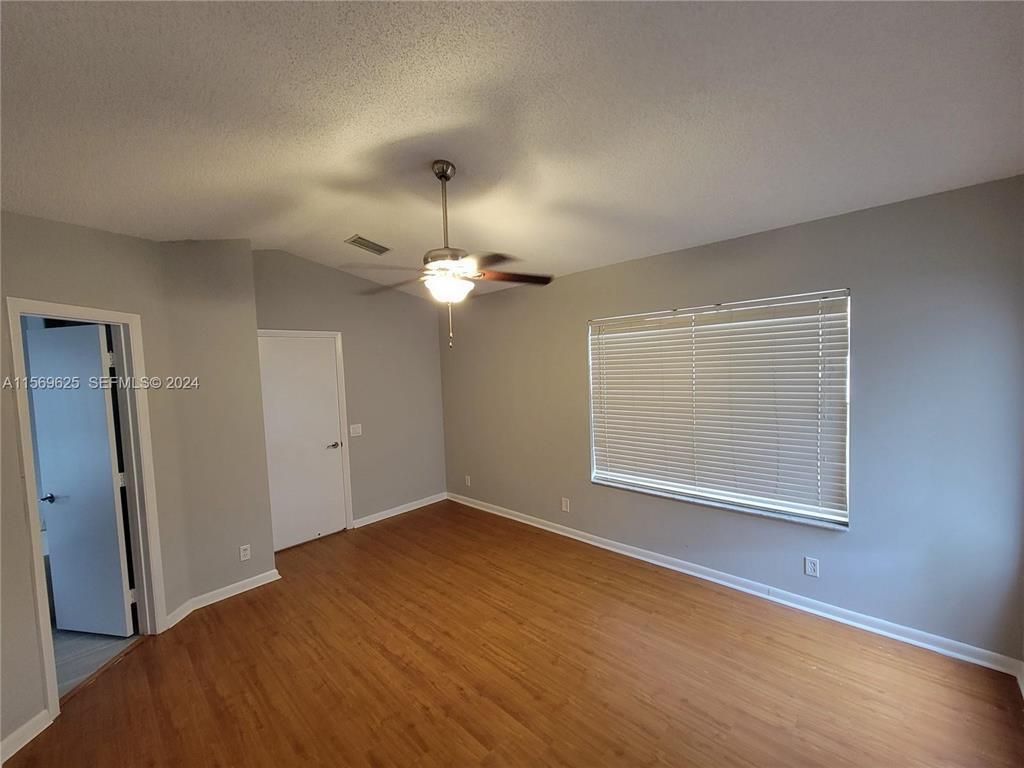 928 Falling Water Road, Weston, FL 33326 Photo