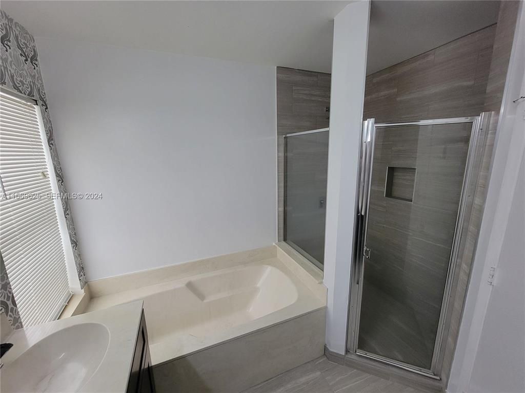 928 Falling Water Road, Weston, FL 33326 Photo