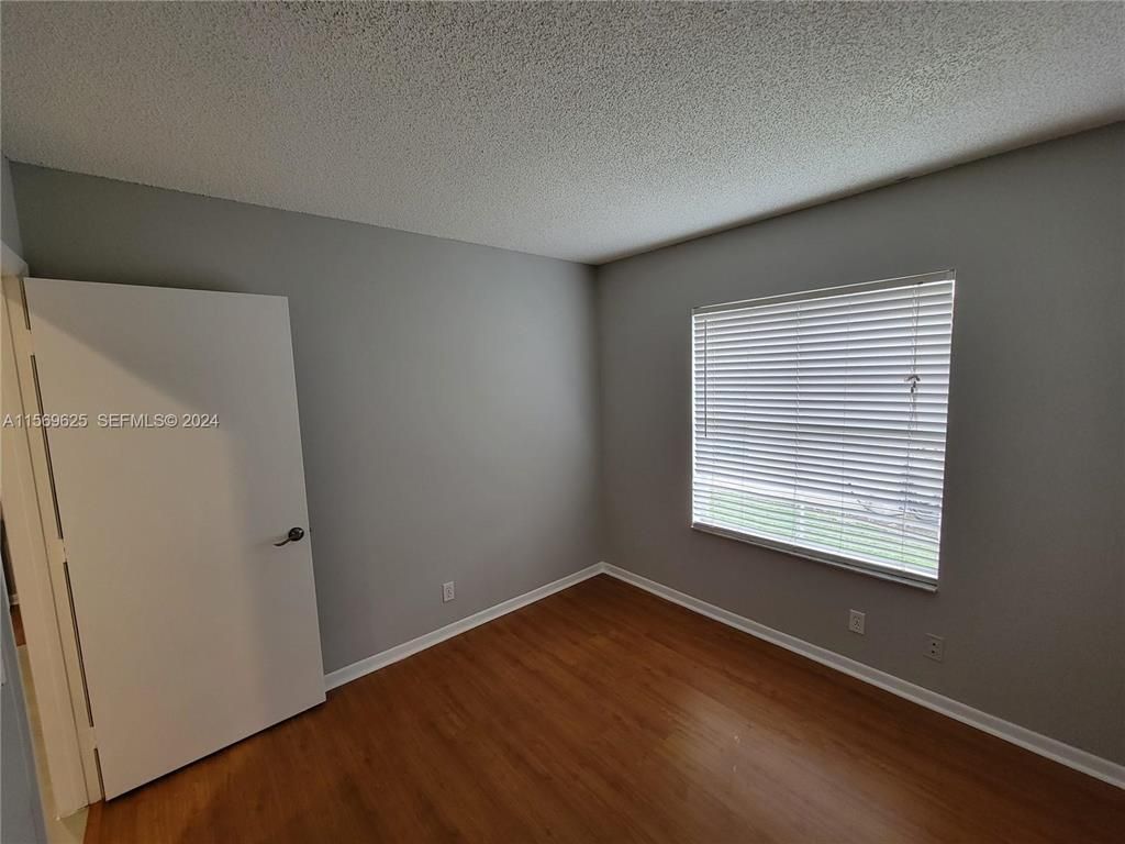 928 Falling Water Road, Weston, FL 33326 Photo