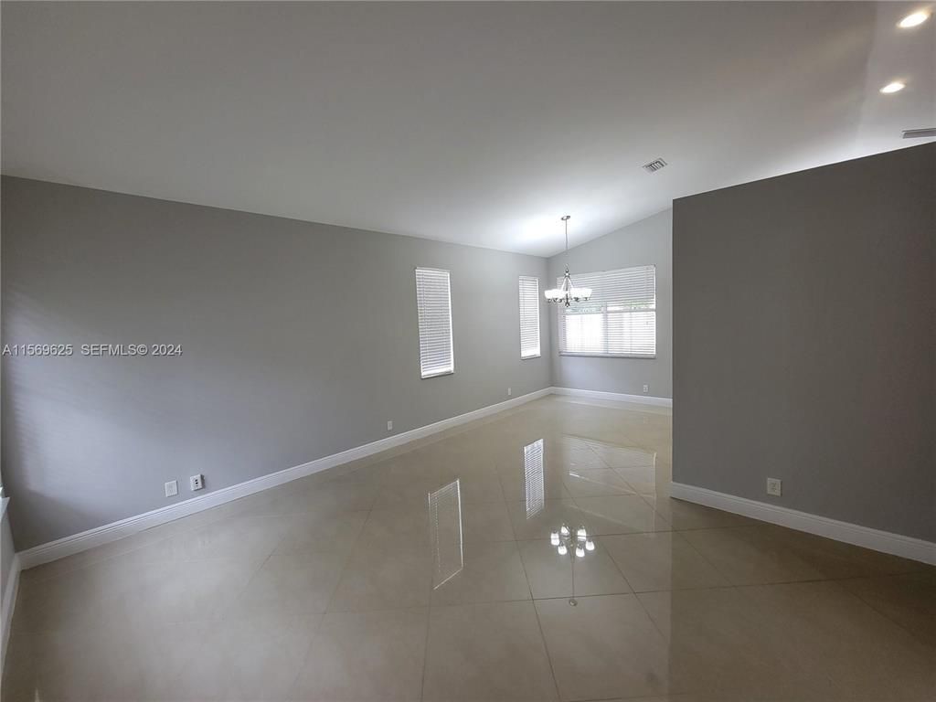 928 Falling Water Road, Weston, FL 33326 Photo