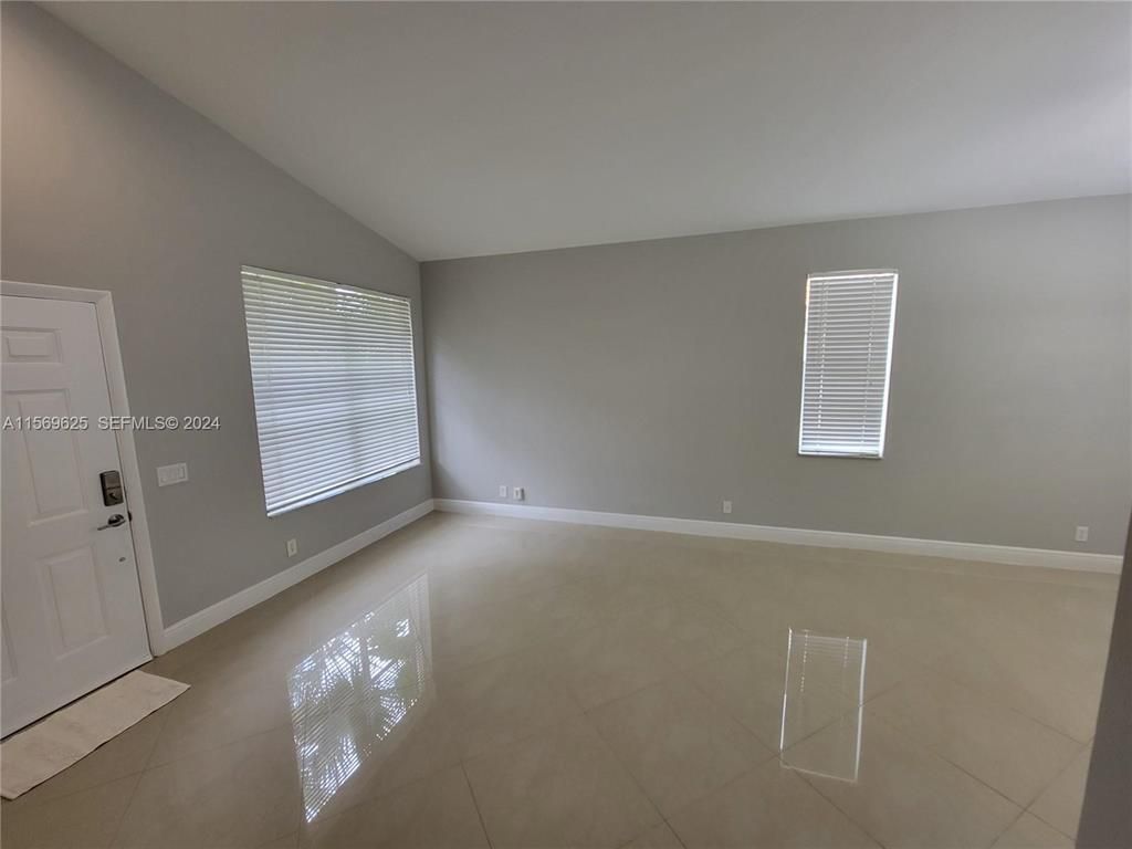 928 Falling Water Road, Weston, FL 33326 Photo