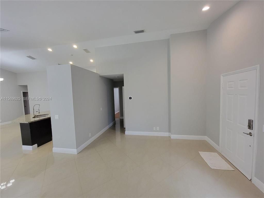 928 Falling Water Road, Weston, FL 33326 Photo