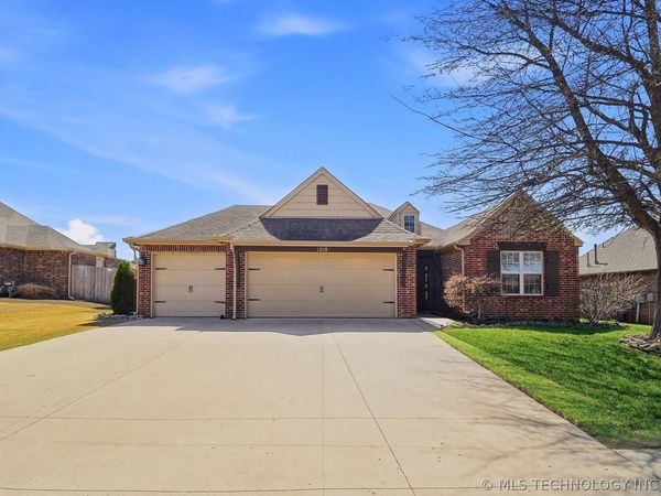1218 E 133rd Place, Glenpool, OK 74033