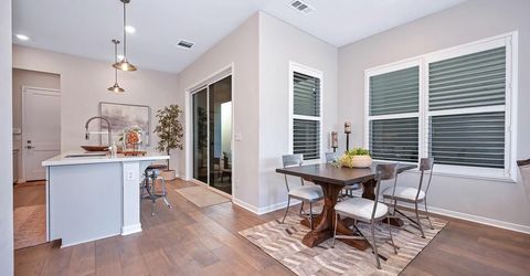 9 Fischbacher St, Sacramento, CA 95816 Photo