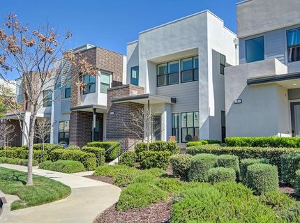 9 Fischbacher St, Sacramento, CA 95816 Photo