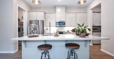 9 Fischbacher St, Sacramento, CA 95816 Photo