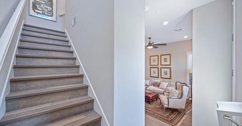 9 Fischbacher St, Sacramento, CA 95816 Photo