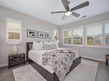 9 Fischbacher St, Sacramento, CA 95816 Photo