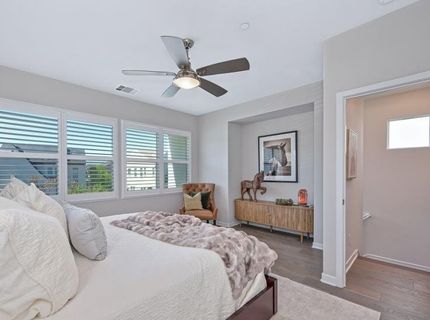 9 Fischbacher St, Sacramento, CA 95816 Photo