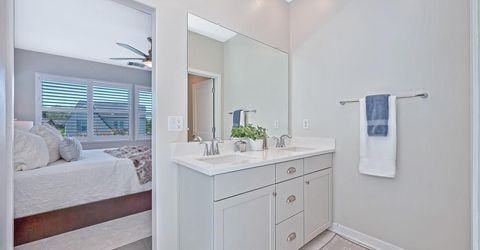 9 Fischbacher St, Sacramento, CA 95816 Photo