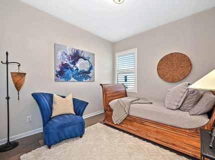 9 Fischbacher St, Sacramento, CA 95816 Photo