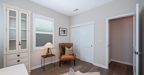 9 Fischbacher St, Sacramento, CA 95816 Photo