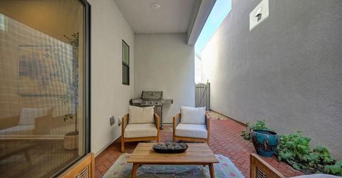 9 Fischbacher St, Sacramento, CA 95816 Photo