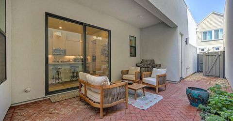 9 Fischbacher St, Sacramento, CA 95816 Photo