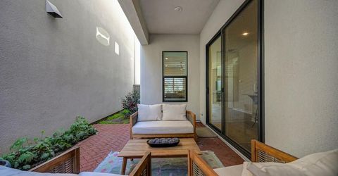 9 Fischbacher St, Sacramento, CA 95816 Photo