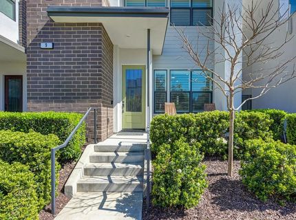 9 Fischbacher St, Sacramento, CA 95816 Photo