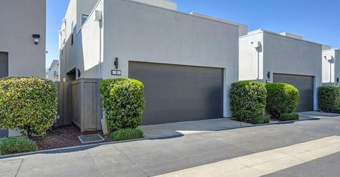 9 Fischbacher St, Sacramento, CA 95816 Photo