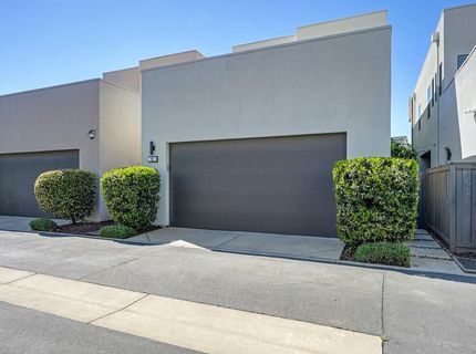 9 Fischbacher St, Sacramento, CA 95816 Photo