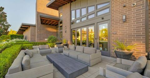 9 Fischbacher St, Sacramento, CA 95816 Photo