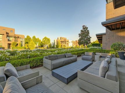 9 Fischbacher St, Sacramento, CA 95816 Photo