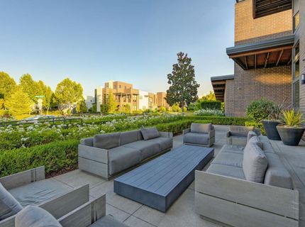 9 Fischbacher St, Sacramento, CA 95816 Photo