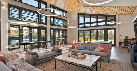 9 Fischbacher St, Sacramento, CA 95816 Photo