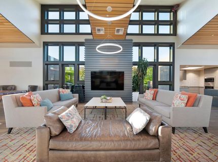 9 Fischbacher St, Sacramento, CA 95816 Photo