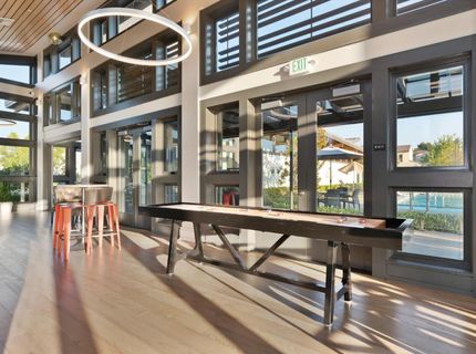 9 Fischbacher St, Sacramento, CA 95816 Photo