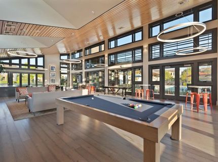 9 Fischbacher St, Sacramento, CA 95816 Photo