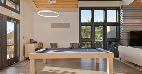 9 Fischbacher St, Sacramento, CA 95816 Photo