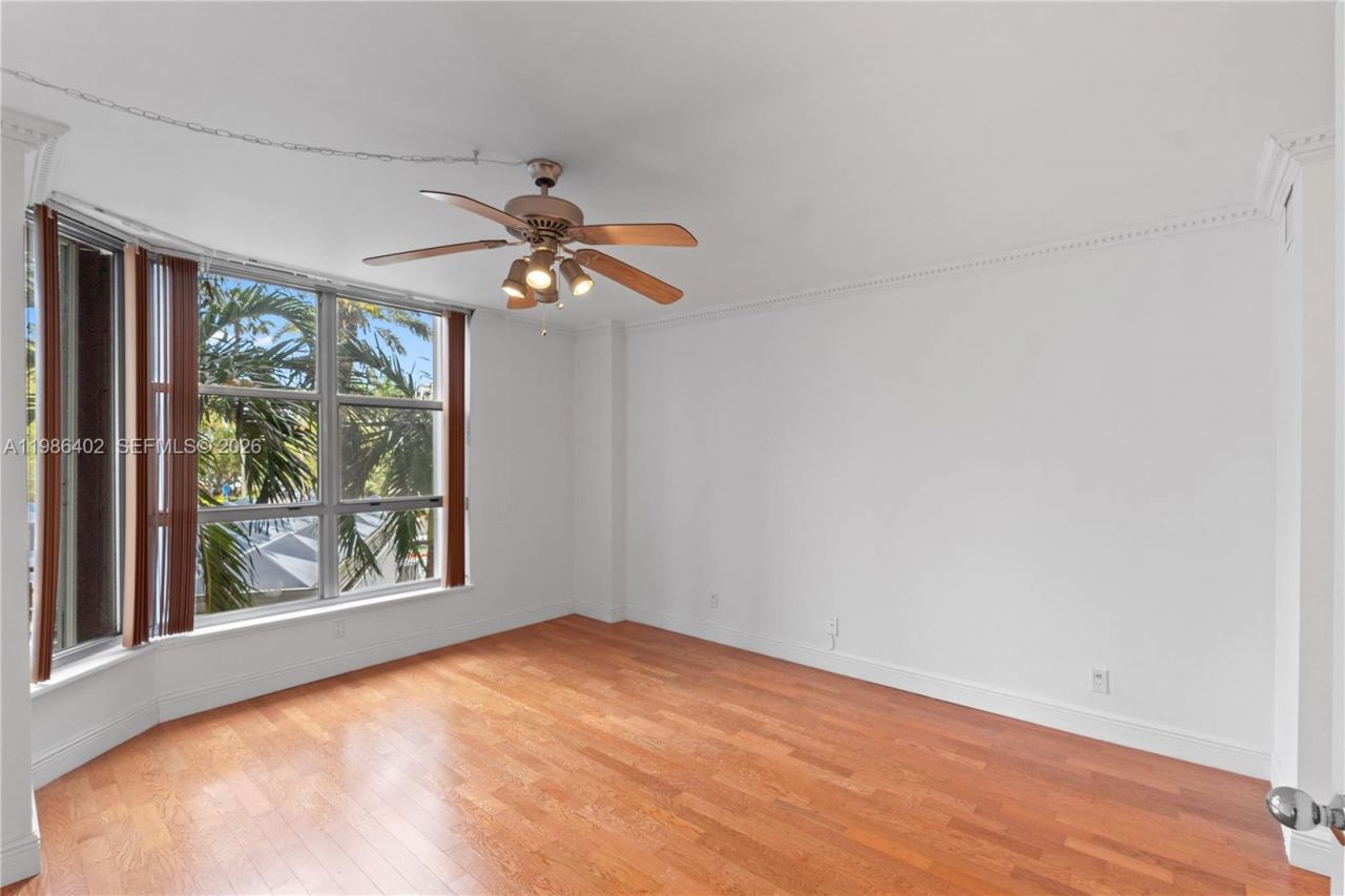 3600 Mystic Pointe Dr, Unit 310, Aventura, FL 33180 Photo