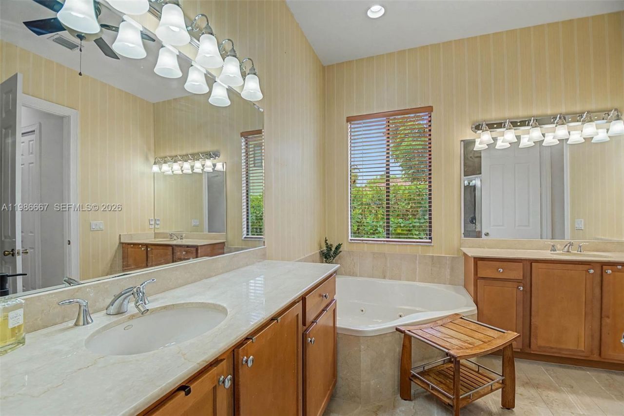 19528 SW 79th Pl, Cutler Bay, FL 33157 Photo