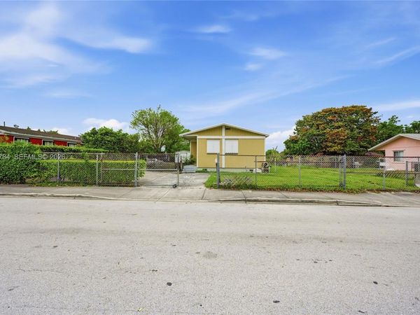 16970 SW 104th Ave , Miami, FL 33157
