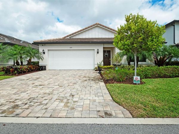 3125 Buttonwood Ct , Lauderdale Lakes, FL 33311