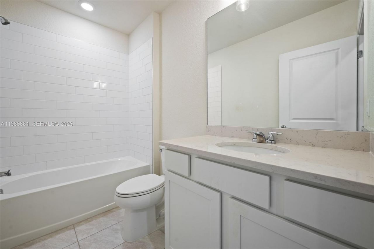 3125 Buttonwood Ct , Lauderdale Lakes, FL 33311 Photo