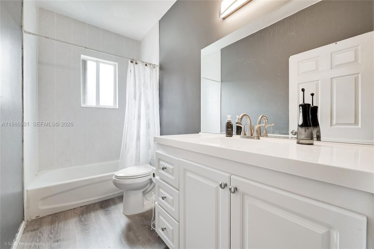 347 NE 34th Ter, Homestead, FL 33033 Photo