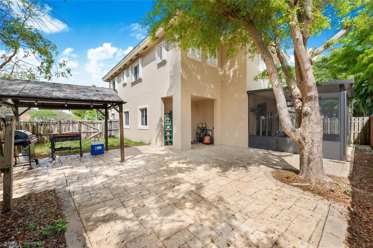 347 NE 34th Ter, Homestead, FL 33033 Photo